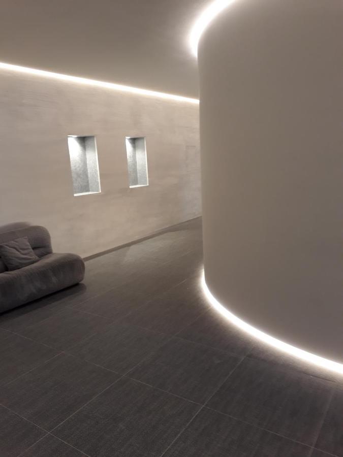 Hotel Palace فاراتسي المظهر الخارجي الصورة