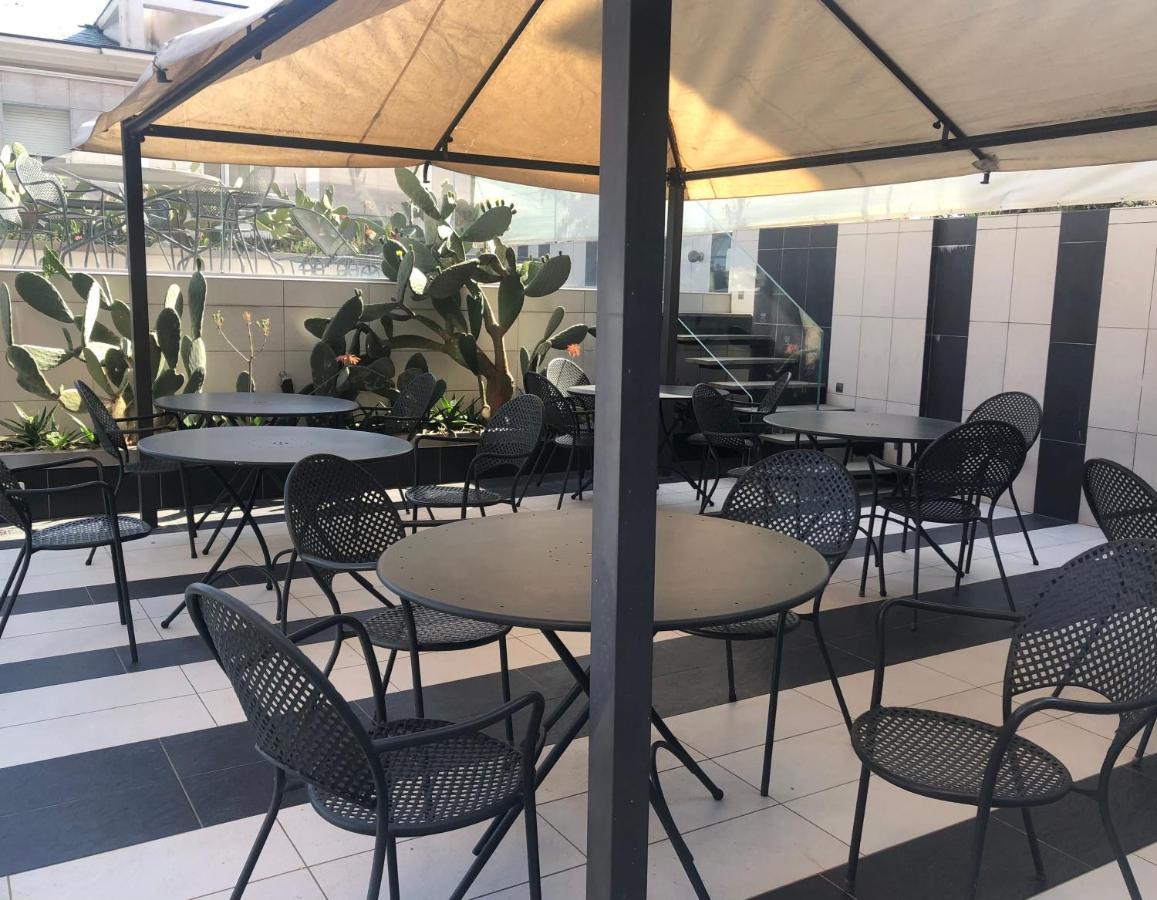 Hotel Palace فاراتسي المظهر الخارجي الصورة